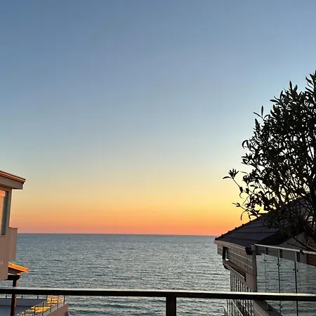 Deluxe With Balcony *
